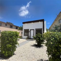 8 S C Street, Lake Worth, FL 33460