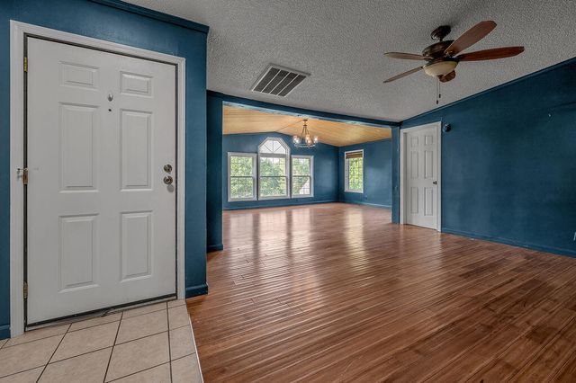 690 Finnell Pike, Georgetown, KY 40324