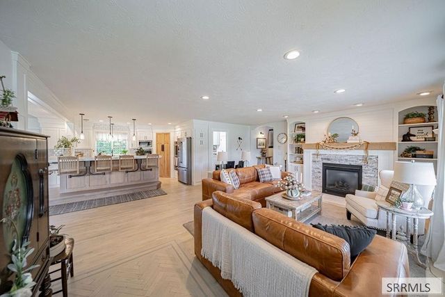 110 S 12th W, Rexburg, ID 83440