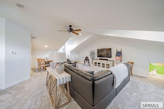 110 S 12th W, Rexburg, ID 83440