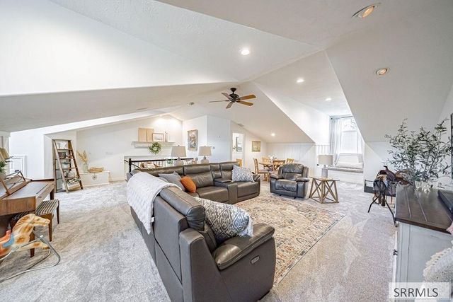 110 S 12th W, Rexburg, ID 83440