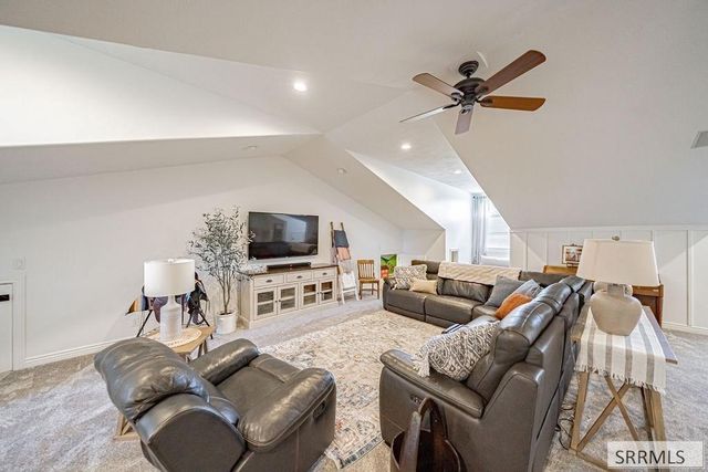 110 S 12th W, Rexburg, ID 83440