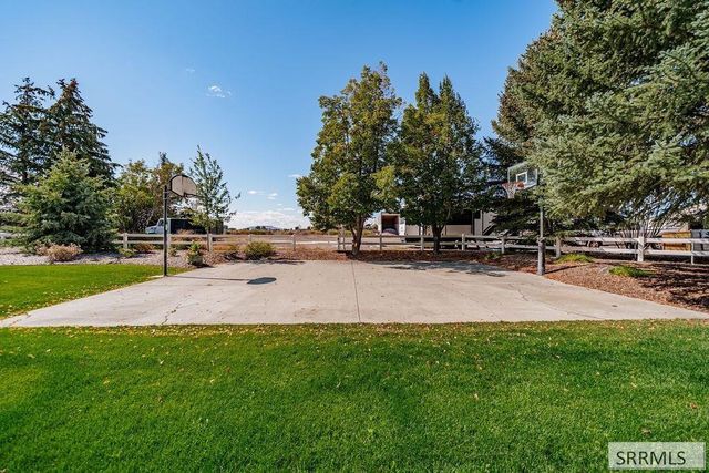 110 S 12th W, Rexburg, ID 83440