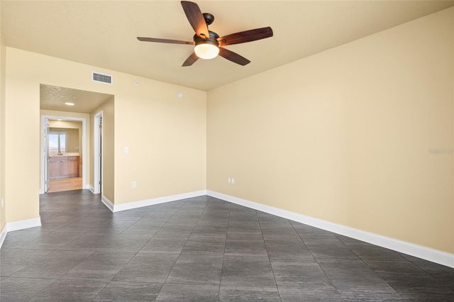 10851 MANGROVE CAY LANE NE 1112, St Petersburg, FL 33716