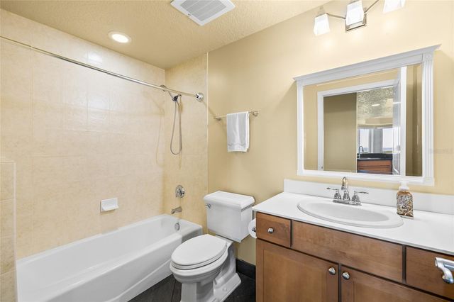 10851 MANGROVE CAY LANE NE 1112, St Petersburg, FL 33716