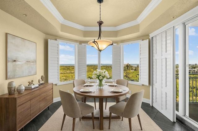 10851 MANGROVE CAY LANE NE 1112, St Petersburg, FL 33716