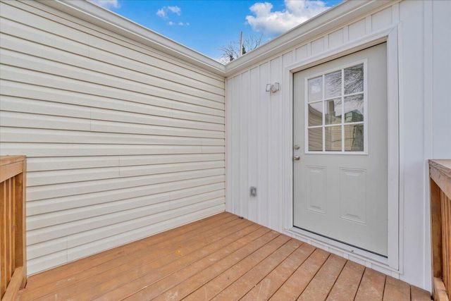 2002 Wayne ST, Roanoke, VA 24012