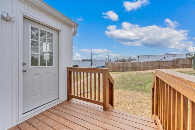 2002 Wayne ST, Roanoke, VA 24012