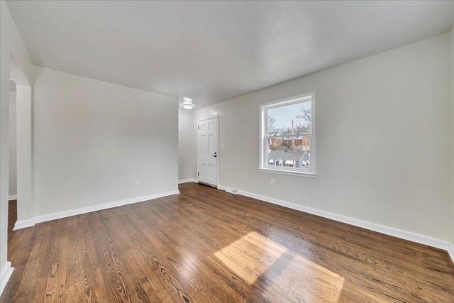 2002 Wayne ST, Roanoke, VA 24012