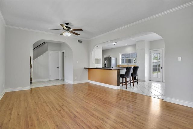 508 Wildwood Drive, Lake Charles, LA 70611