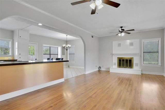 508 Wildwood Drive, Lake Charles, LA 70611