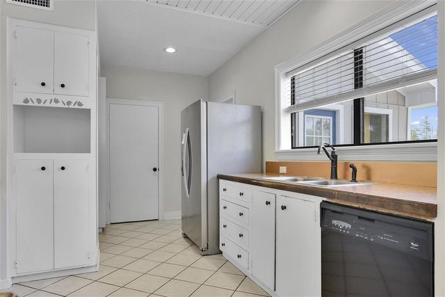 508 Wildwood Drive, Lake Charles, LA 70611