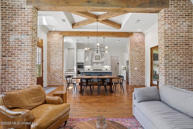 790 Clover Ridge Way, Brandon, MS 39047