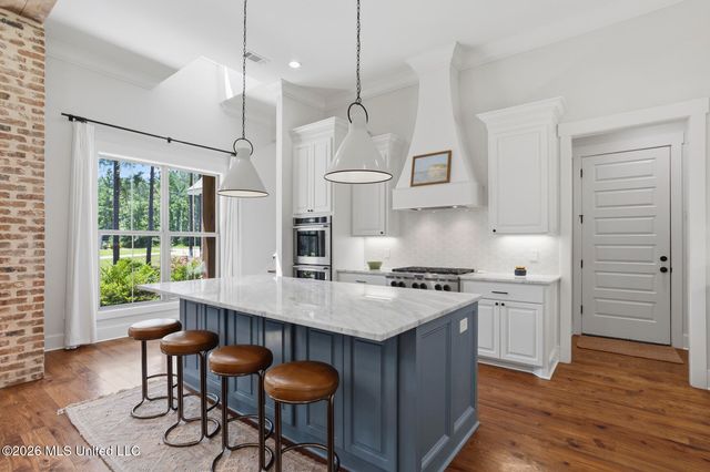790 Clover Ridge Way, Brandon, MS 39047