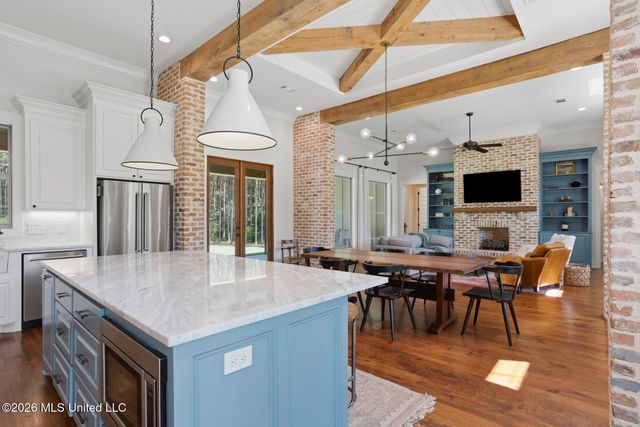 790 Clover Ridge Way, Brandon, MS 39047