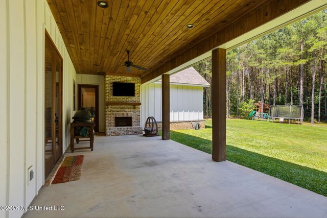 790 Clover Ridge Way, Brandon, MS 39047