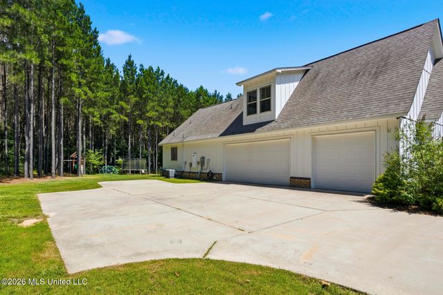 790 Clover Ridge Way, Brandon, MS 39047