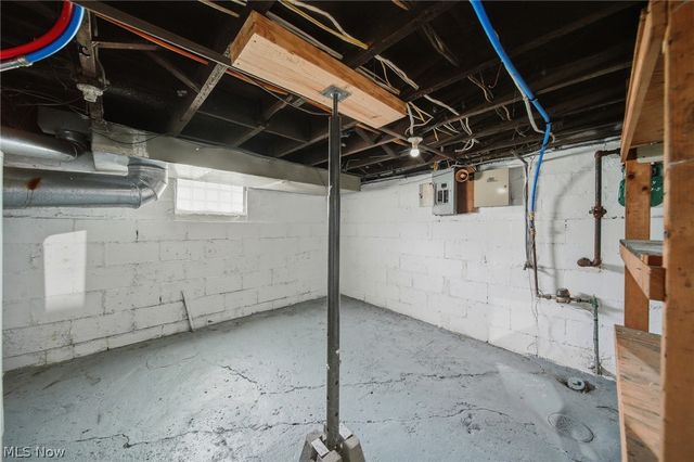 1512 Bonnot Place NE, Canton, OH 44705