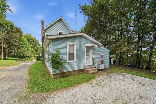 1512 Bonnot Place NE, Canton, OH 44705
