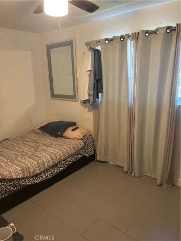 242 E M, Colton, CA 92324