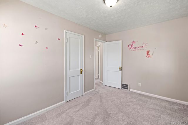 7604 Robinson Avenue, Allen Park, MI 48101