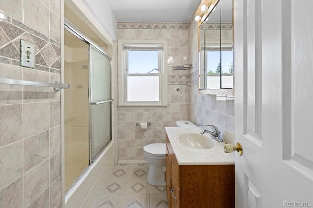 7604 Robinson Avenue, Allen Park, MI 48101