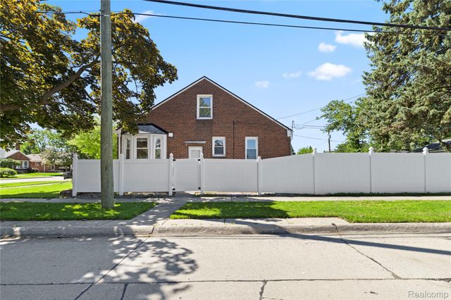 7604 Robinson Avenue, Allen Park, MI 48101