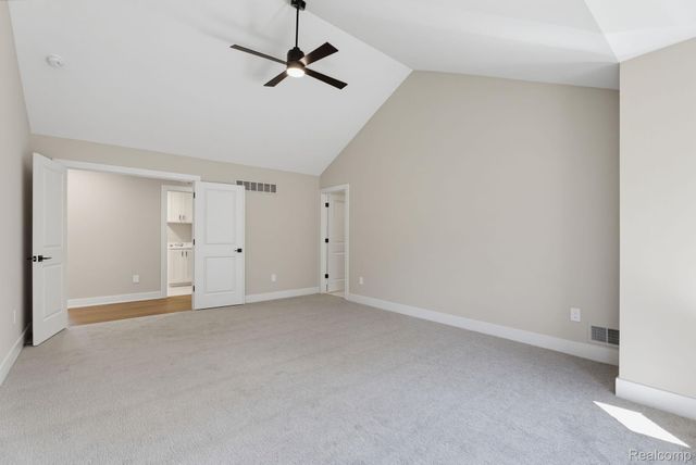 913 Kimberly Court, Troy, MI 48098