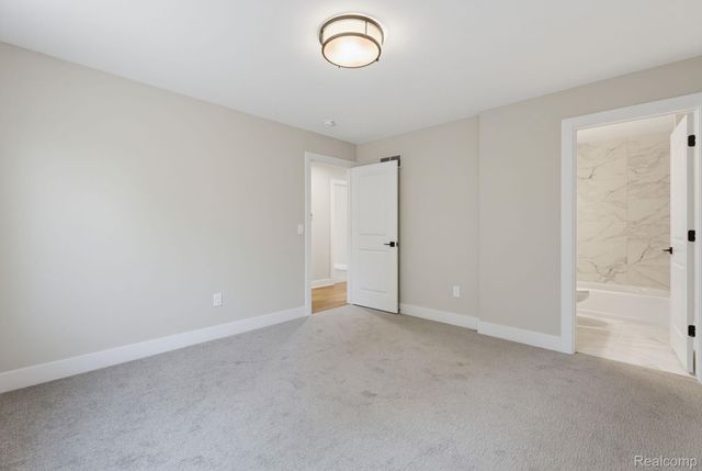 913 Kimberly Court, Troy, MI 48098