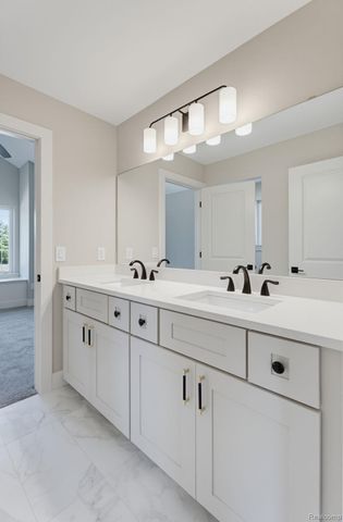 913 Kimberly Court, Troy, MI 48098