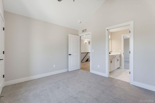 913 Kimberly Court, Troy, MI 48098