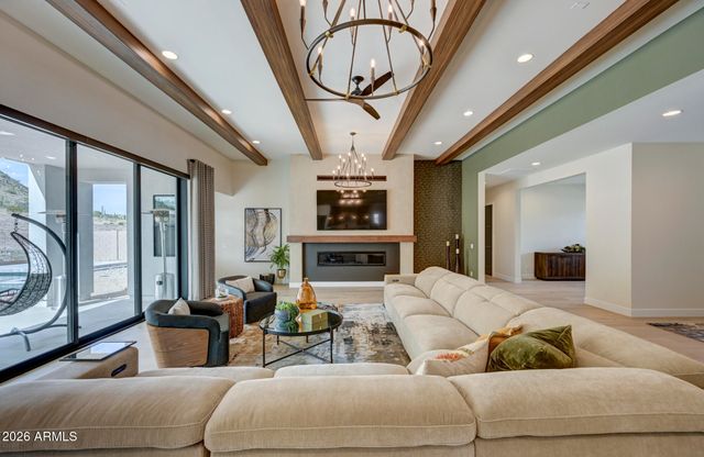 33838 N BORGATA Trail, San Tan Valley, AZ 85144