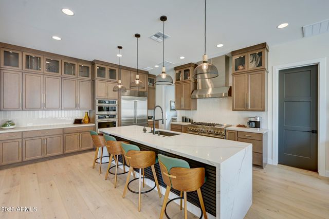 33838 N BORGATA Trail, San Tan Valley, AZ 85144