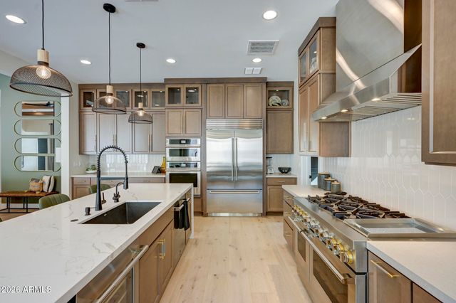 33838 N BORGATA Trail, San Tan Valley, AZ 85144