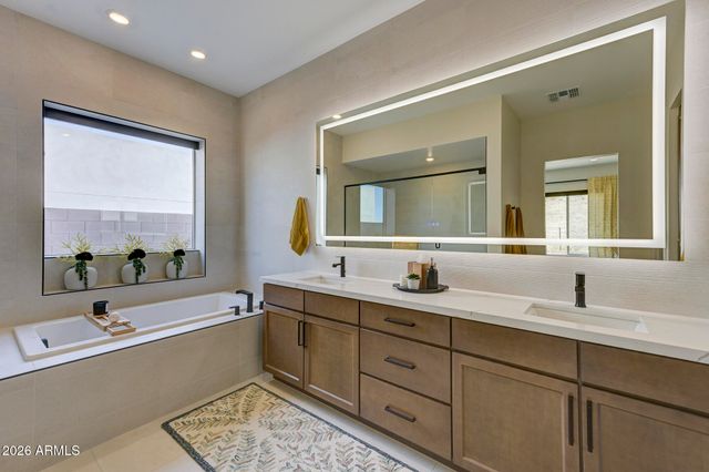 33838 N BORGATA Trail, San Tan Valley, AZ 85144