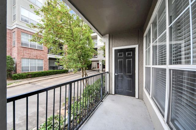 3003 Memorial Court 2433, Houston, TX 77007