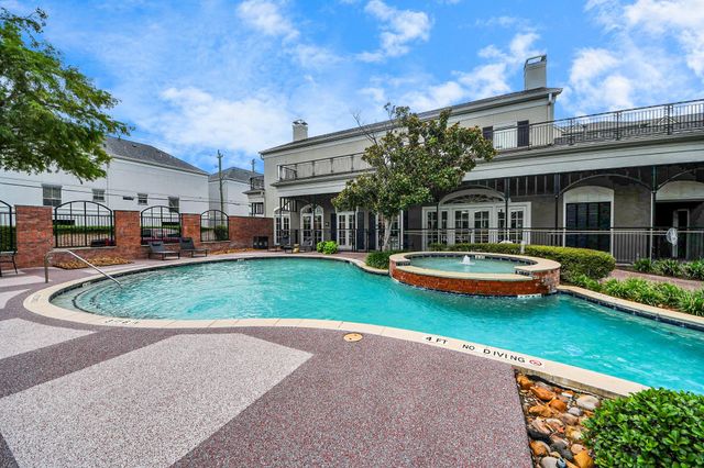 3003 Memorial Court 2433, Houston, TX 77007