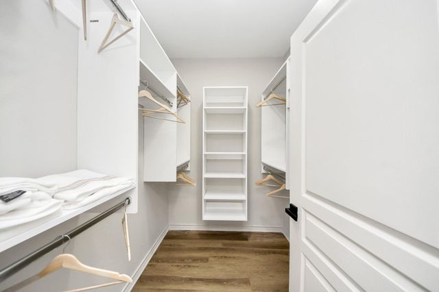 3003 Memorial Court 2433, Houston, TX 77007