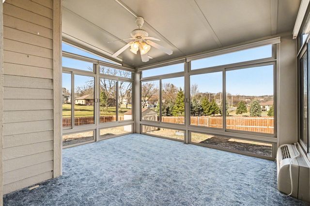 2 DANBURY CT. Court, Council Bluffs, IA 51503