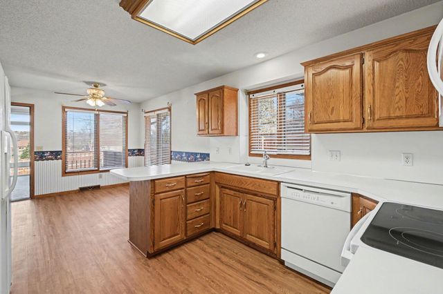 2 DANBURY CT. Court, Council Bluffs, IA 51503