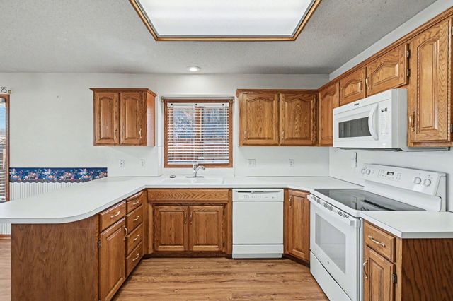 2 DANBURY CT. Court, Council Bluffs, IA 51503