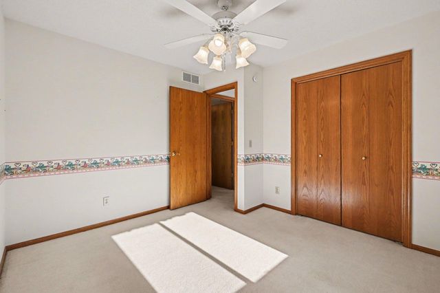 2 DANBURY CT. Court, Council Bluffs, IA 51503