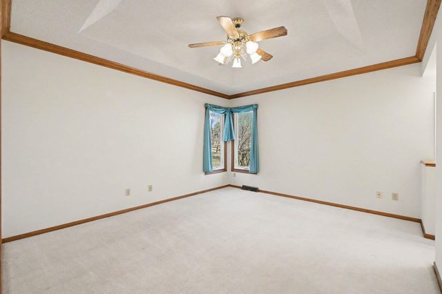 2 DANBURY CT. Court, Council Bluffs, IA 51503