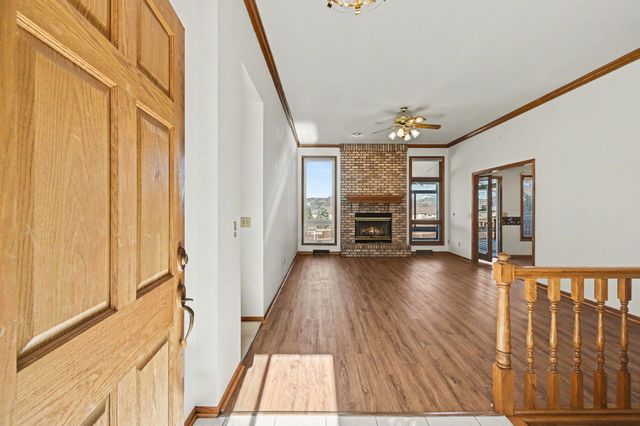 2 DANBURY CT. Court, Council Bluffs, IA 51503