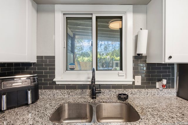 310 Eastley, San Antonio, TX 78217