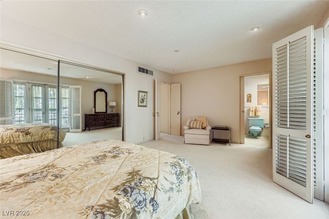 1060 Tam O Shanter, Las Vegas, NV 89109