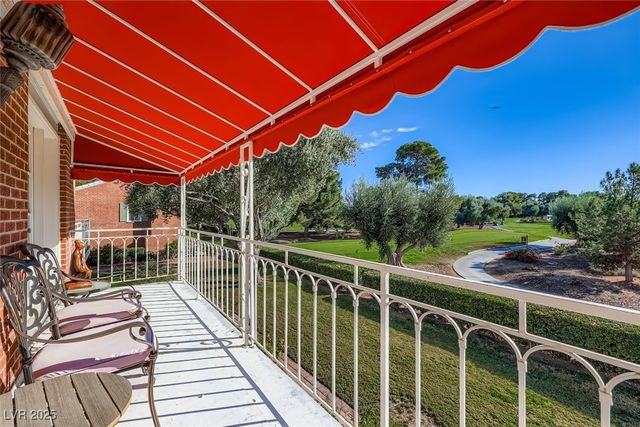 1060 Tam O Shanter, Las Vegas, NV 89109