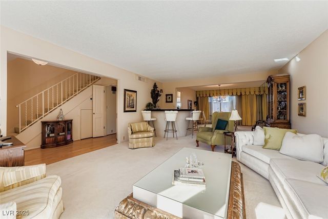 1060 Tam O Shanter, Las Vegas, NV 89109