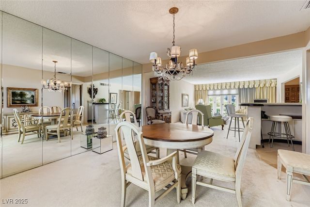 1060 Tam O Shanter, Las Vegas, NV 89109