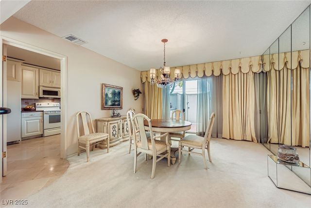 1060 Tam O Shanter, Las Vegas, NV 89109